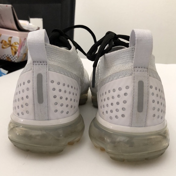 NIKE AIR VAPORMAX FLYNIT 2 WHITE GRAY RUNNING SNEAKERS MENS SIZE 7 - Picture 3 of 16